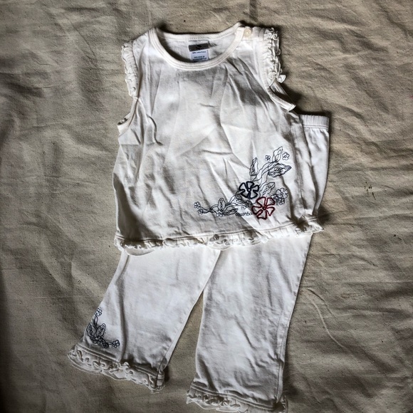 Absorba 2 piece outfit, NWOT, cream w/ red & blue. BUNDLE & SAVE! - Picture 8 of 8